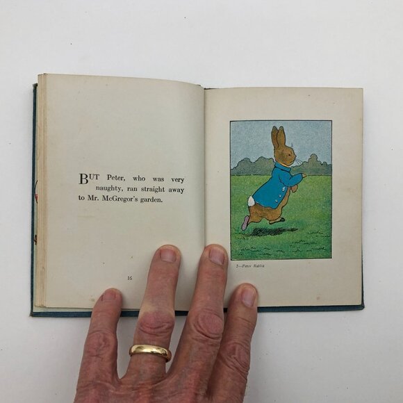 The Tale of Peter Rabbit by Beatrix Potter HB Wee Books for Wee Folks - Picture 9 of 10